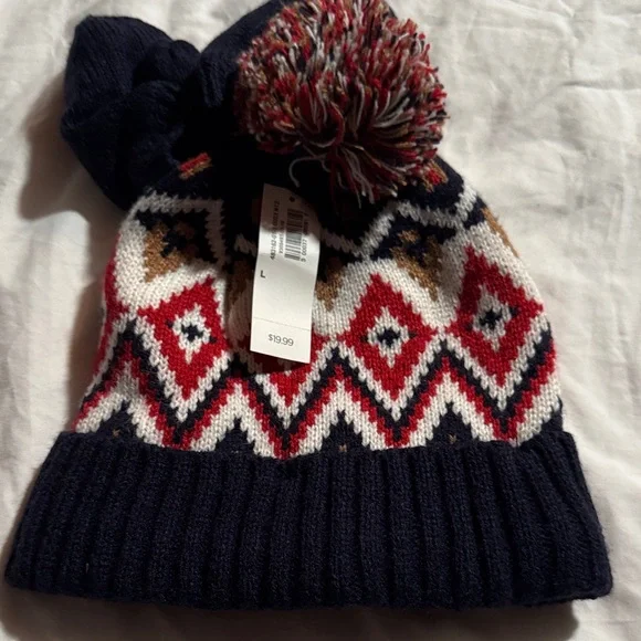 Old Navy Kids' Navy and Red Geometric Knit Hat - Picture 1 of 6